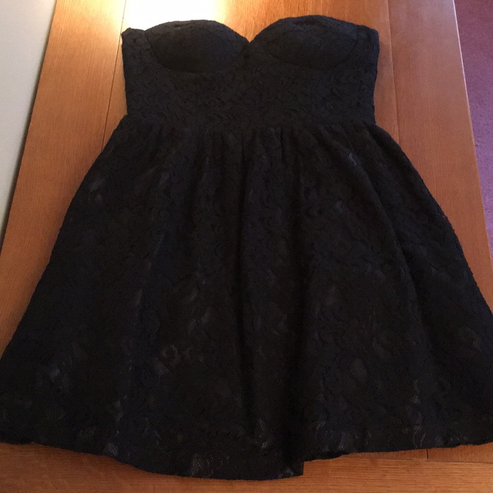 🚫SOLD🚫 Black Lace Dress
